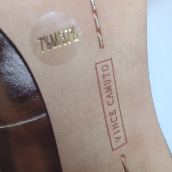 Vince Camuto VC - Kain women's gold heels size (7.1/2) - Picture 7 of 16